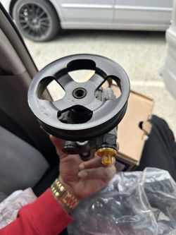 Power Steering Pump USED 