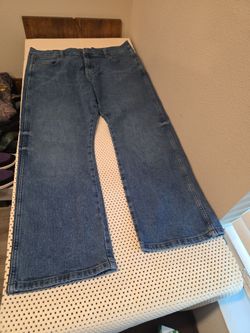 Size 38x30 Wrangler jeans *Preloved*