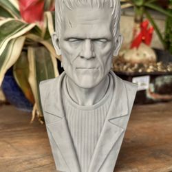“Frankenstein Monster 3D Printed Bust 6.5" Gray – Statue Universal Monsters