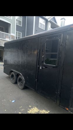 Enclosed Trailer w/Solar Power
