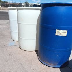 55 Gallon Drum Storage Barrels With Lid $20 Each