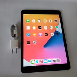 Apple iPad 6 - Wifi - Like New 