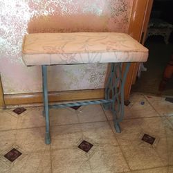 Bench With Metal Bottom