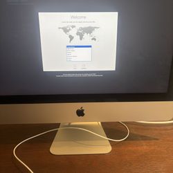 2015 iMac 21.5” 1TB Storage - Like New