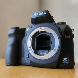 Sigma SD15 14mp Digital Camera body