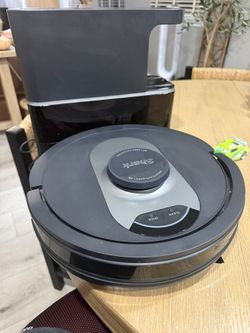 Shark Matrix AI Navigation Vacuum