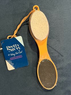 Pretty Savvy™ Exfoliating 4-Way Foot Tool