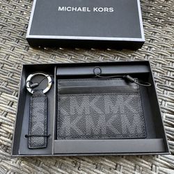 NEW Michael Kors Wallet