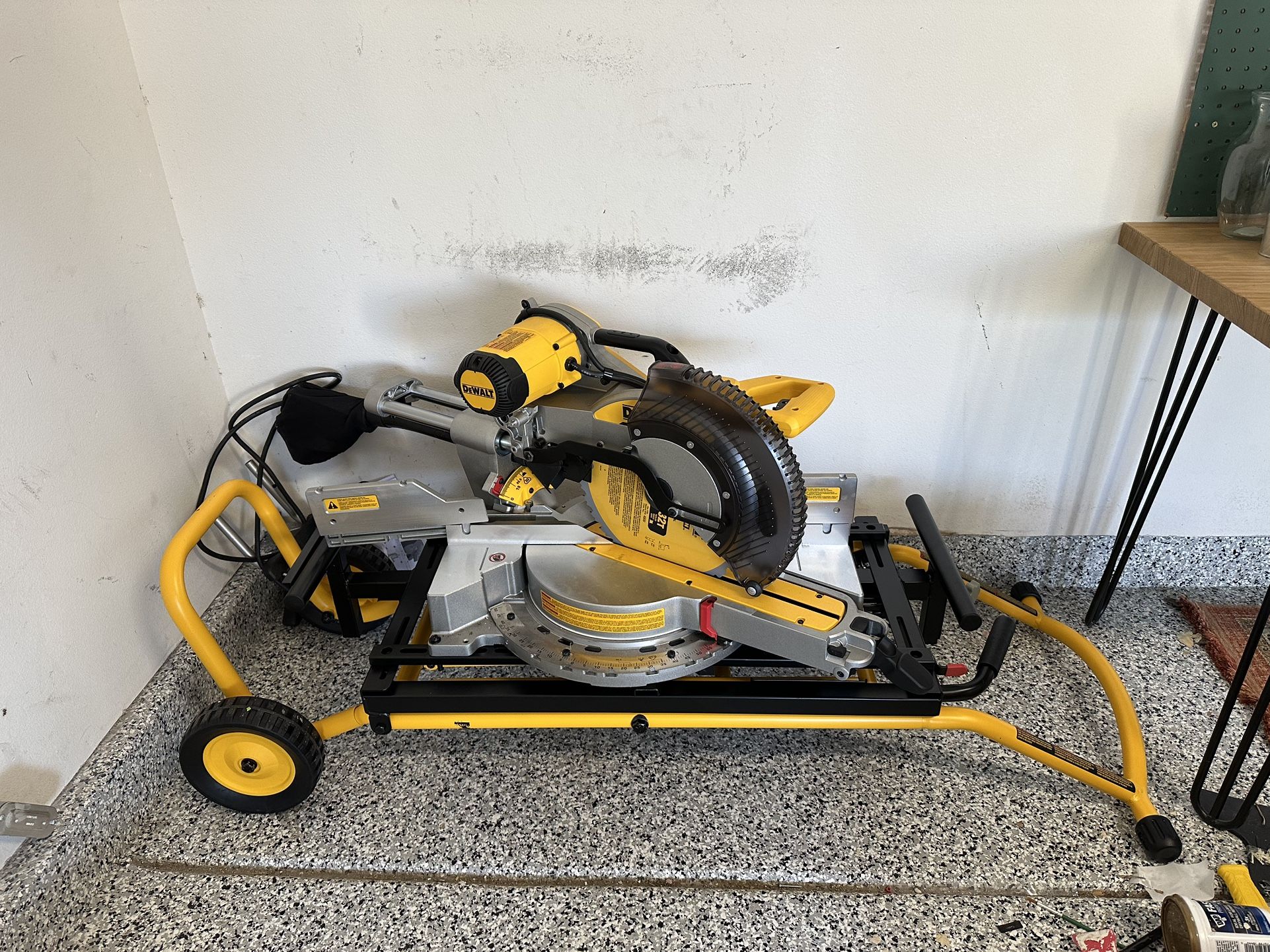 Dewalt Miter Saw 779 With Stand 