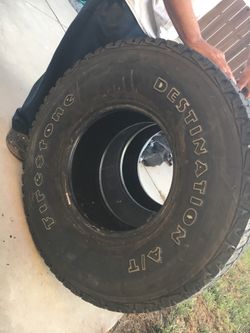 2 Firestone Tires 35s