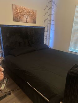 Kink size bed