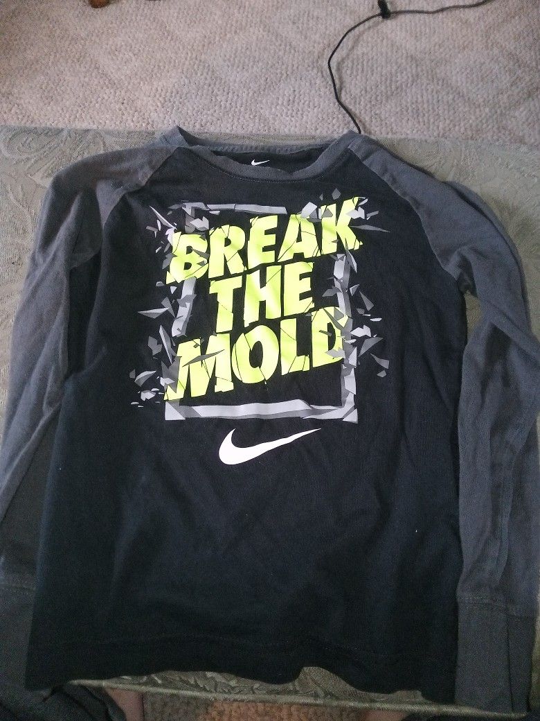 The Nike Tee
