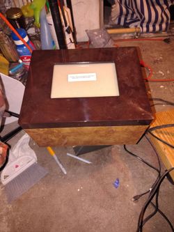 Lacquered Burl Walnut Veneer High Gloss Finish Memorial Keepsake Box