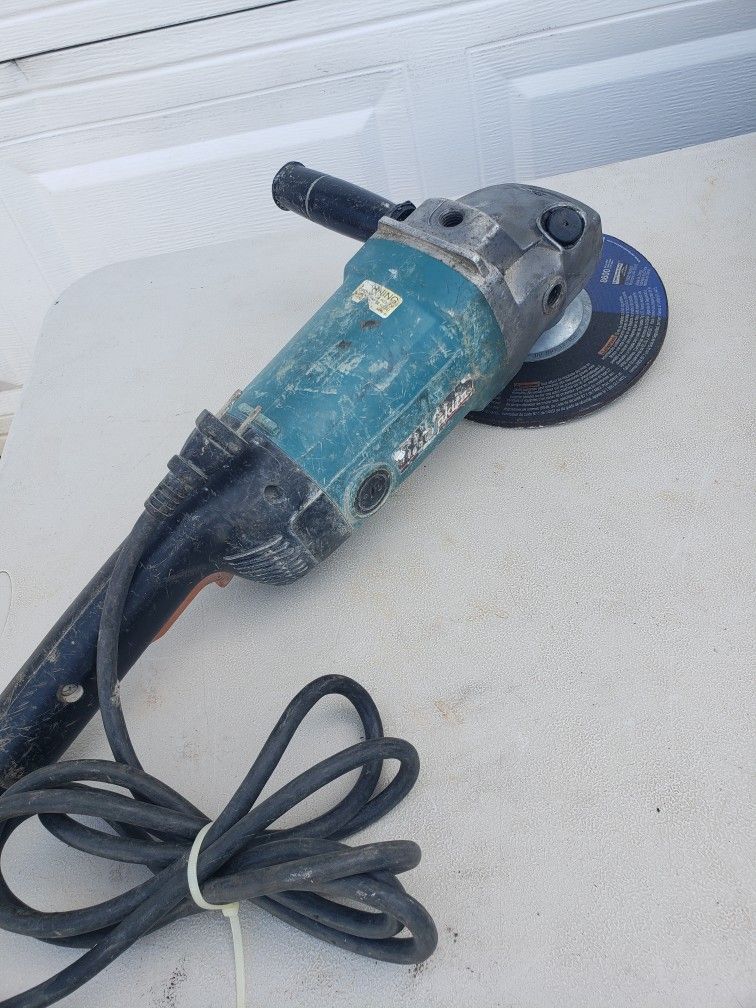 Makita 7 Angle Grinder Project
