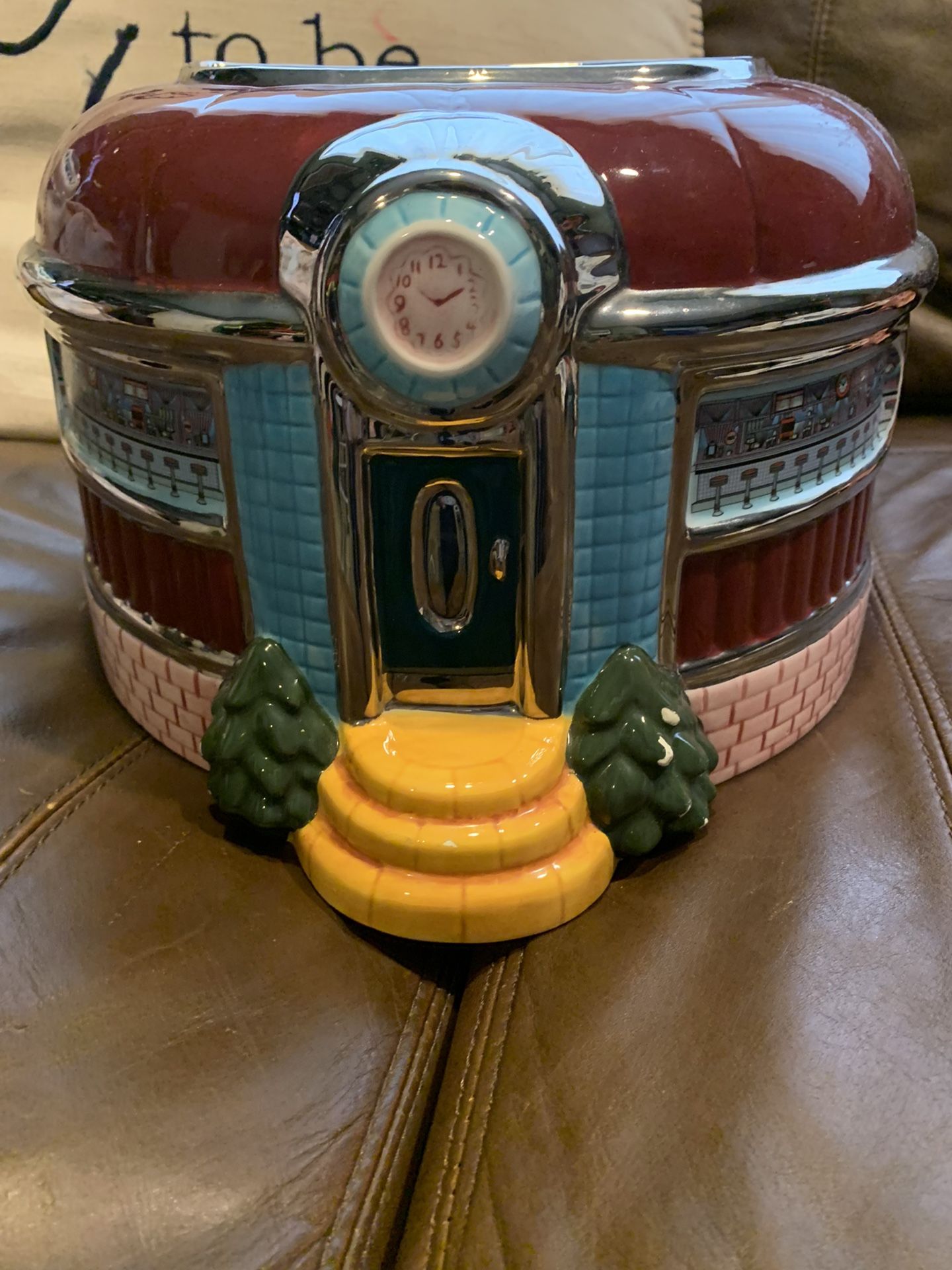 Jerry Berta Cookie Jar/ Multiple Use: Mom’s Diner Design