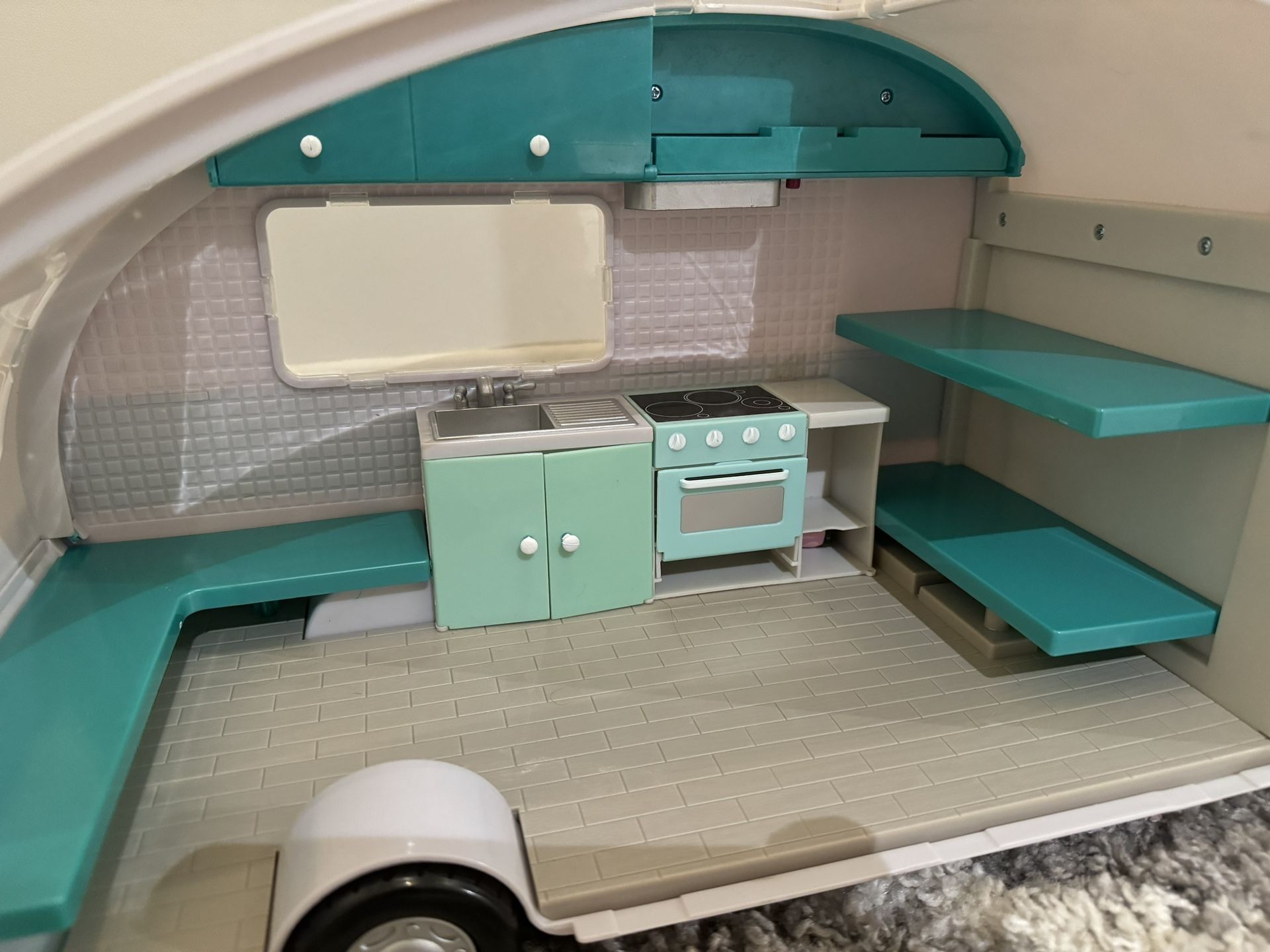 Barbie camper