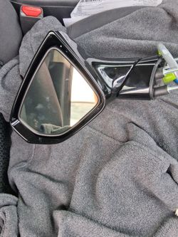 2022 lexus IS350.  Driver side mirror