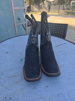 30dlls Botas Vaqueras Negras En Buenas Condiciones