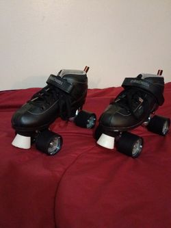 Roller skating shoes