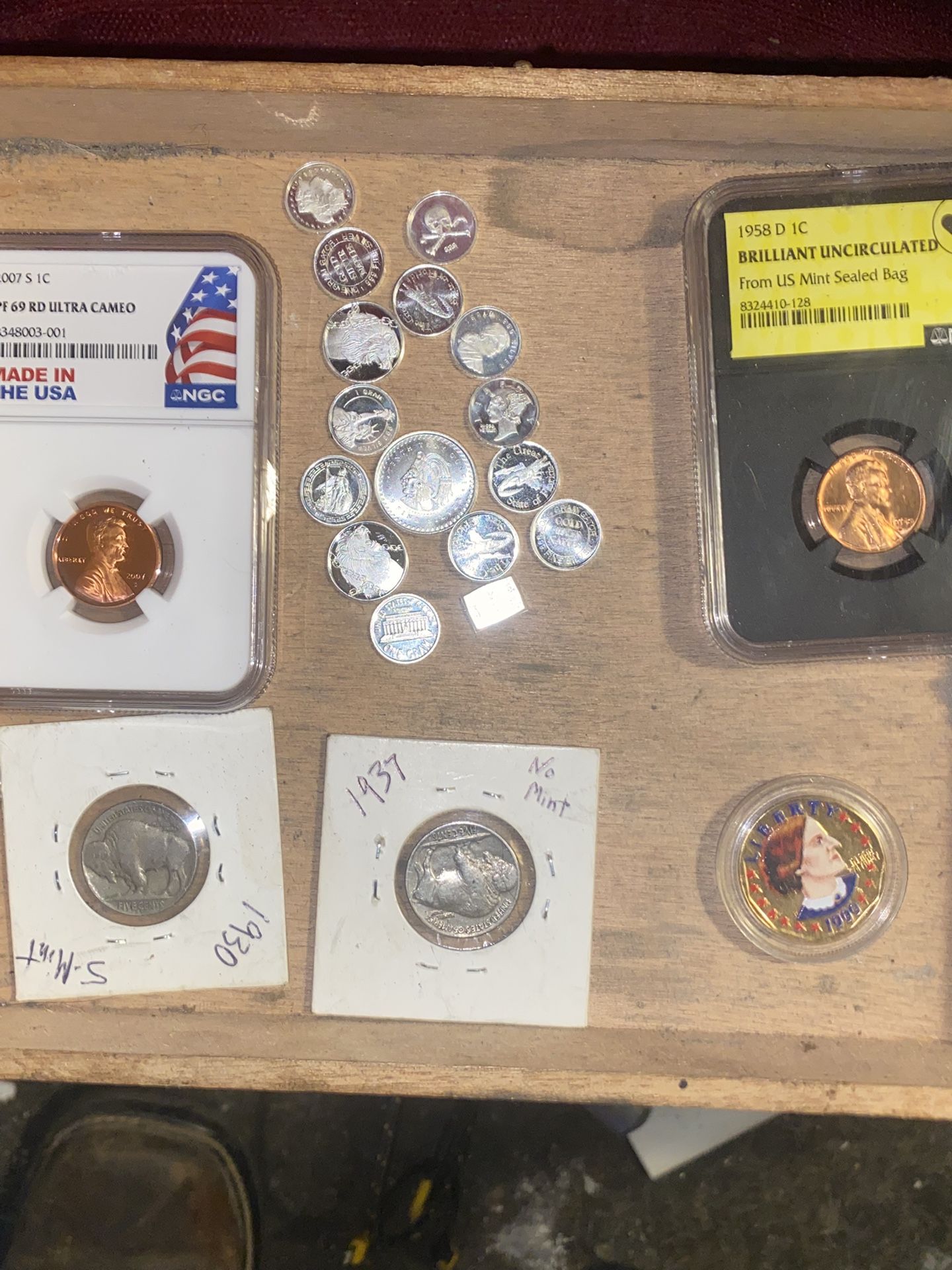 Small lot of silver/copper/Buffalo Nichols
