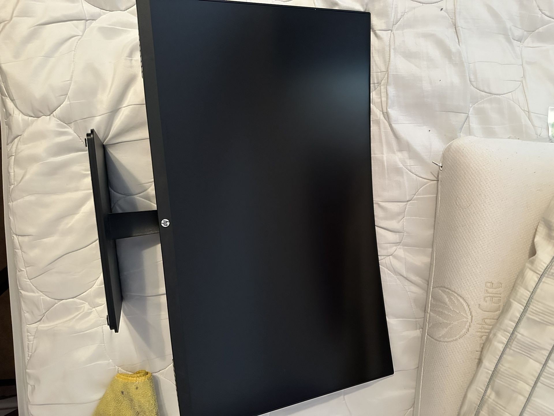 27 Inch Curved Gaming Monitor