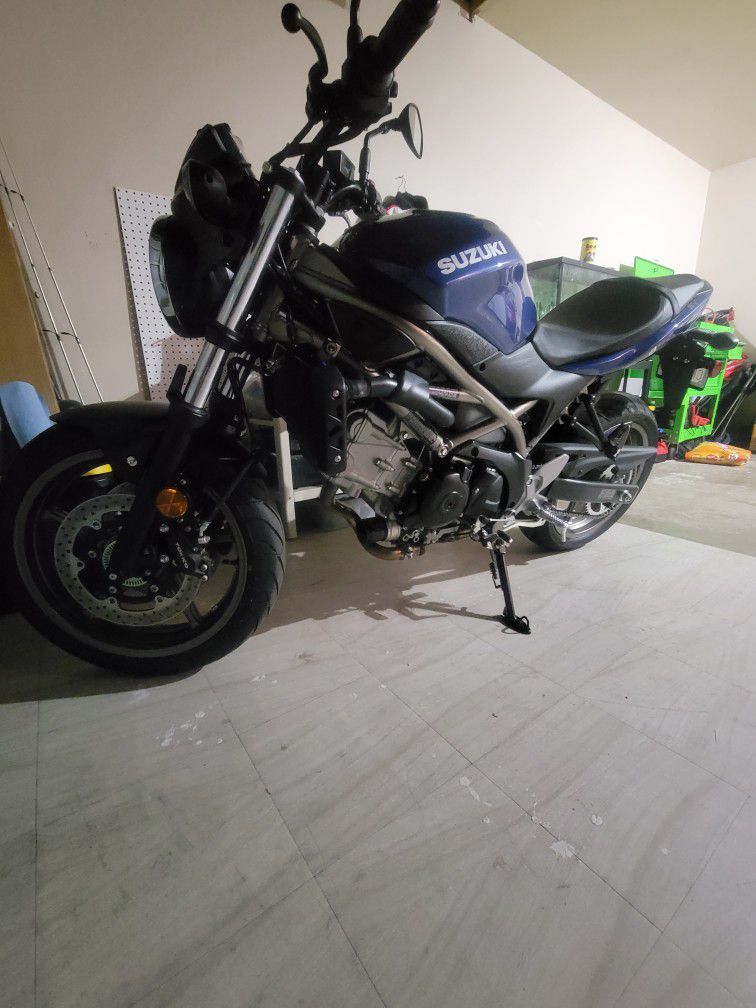 2023 Suzuki Sv650 ABS 6K Miles Motorcycle