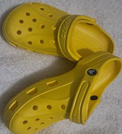 Crocs Yellow
