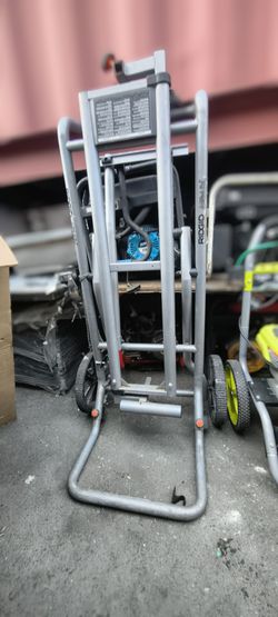 Foldable mobile miter saw stand w/mounting braces