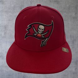 New Era 9FIFTY Tampa Bay Buccaneers Snapback Hat Cap Red Gray Underbrim NFL OSFM