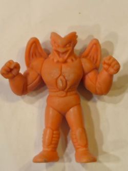 VINTAGE 1985 M.U.S.C.L.E.  KINNIKUMAN . # 97 . CONDORA .