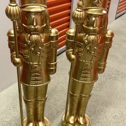 3 Feet Gold Nutcrackers