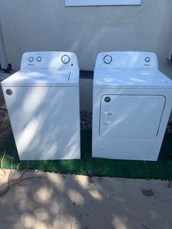 Amana washer and dryer in good condition