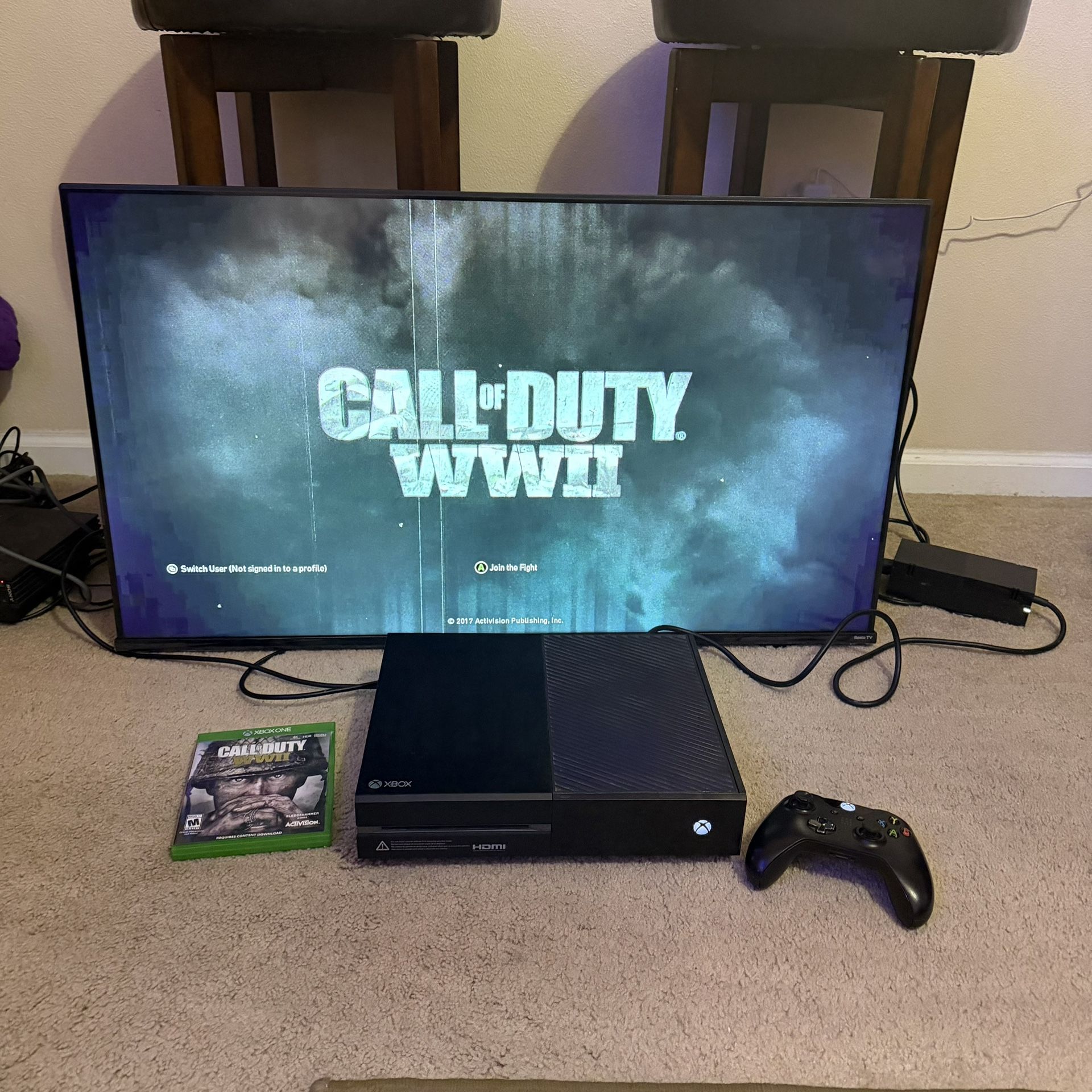 Xbox One W/Controller & Call Of Duty 