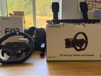 MOZA R3 sim racing rig with brake and f1 mod
