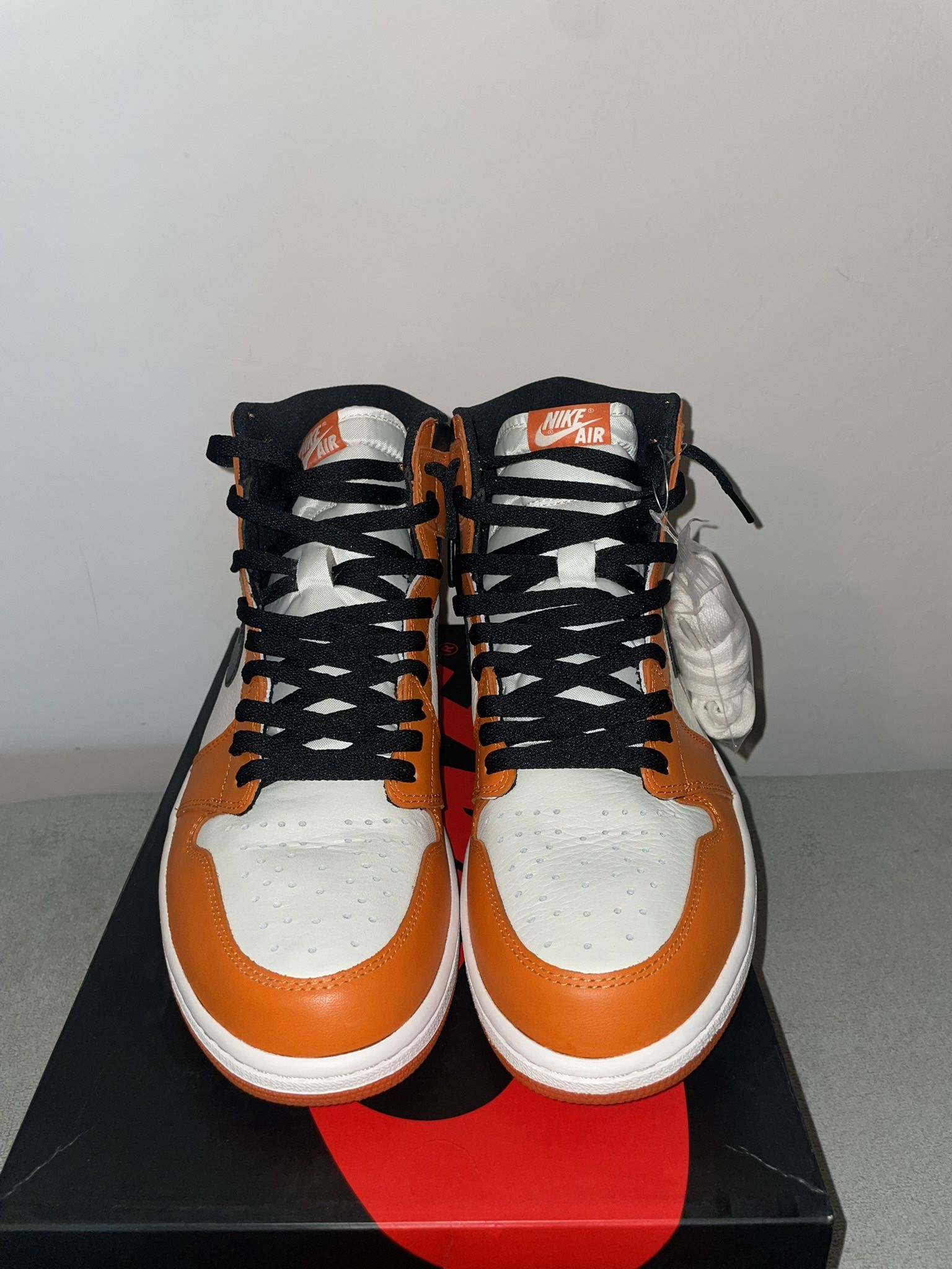 Retro Jordan 1 For Sale $175