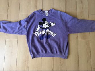 Disney pull over sweater size XXL