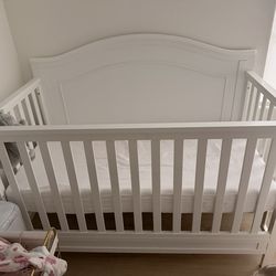 White crib