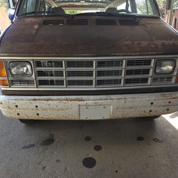 Dodge Van Grill