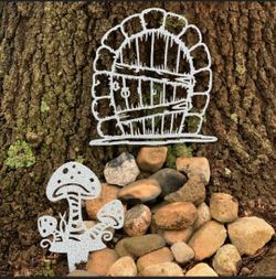 Metal garden art decor rustic