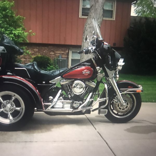 who is erica from love and hip hop dating