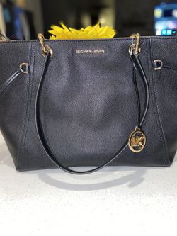 Michael kors authentic handbags