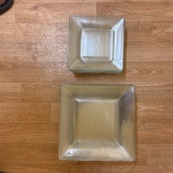 SELL 28 SQUARE PLATES FOR FOOD AND SALAD OR DESSERT