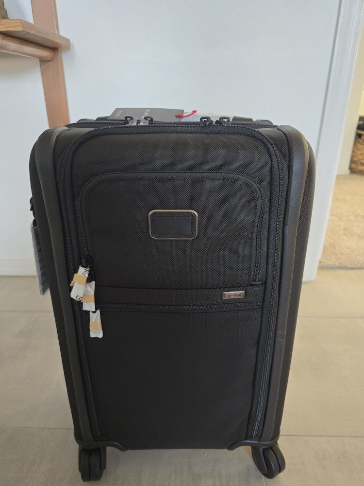 Brand NEW Tumi ALPHA Carry-On