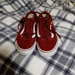 Vans Old Skool. Dark Red White Stripes Men Size:7 Women Size:8.5