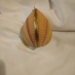 Shell Locket