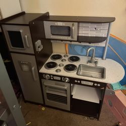 Kids Kitchen