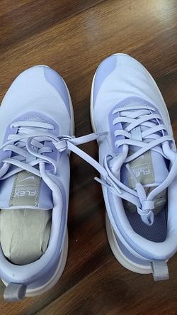 Nike Flex experience RN8 Women's running shoes.