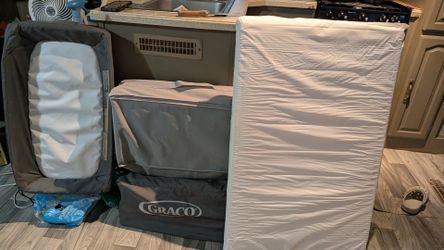 Baby crib
