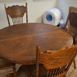 Table With 4 Chairs See Pics For Imperfections 