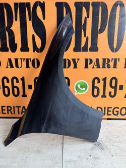 12-18 BMW   3  SERIES  RH  FENDER